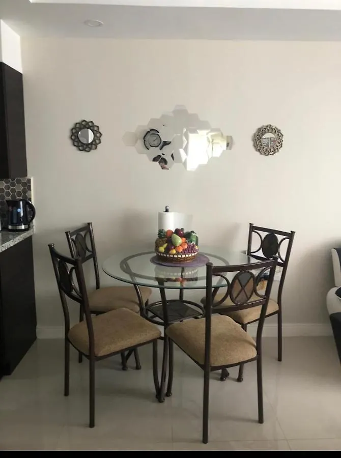Ferienwohnung Allure Portmore